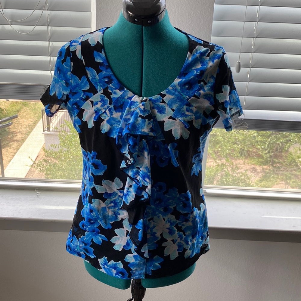 212 collection blue floral short sleeve blouse